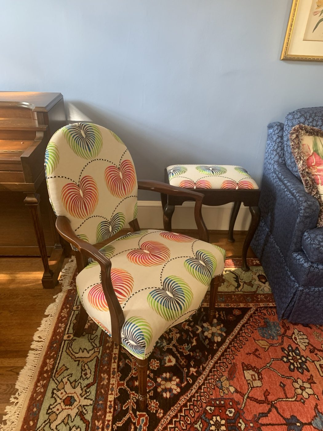 Heart-pattern chair + matching stool